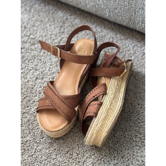 Fergie Suede Size 9 NWT Brown Leather 3” Wedge Cork Bottoms - Picture 4 of 7